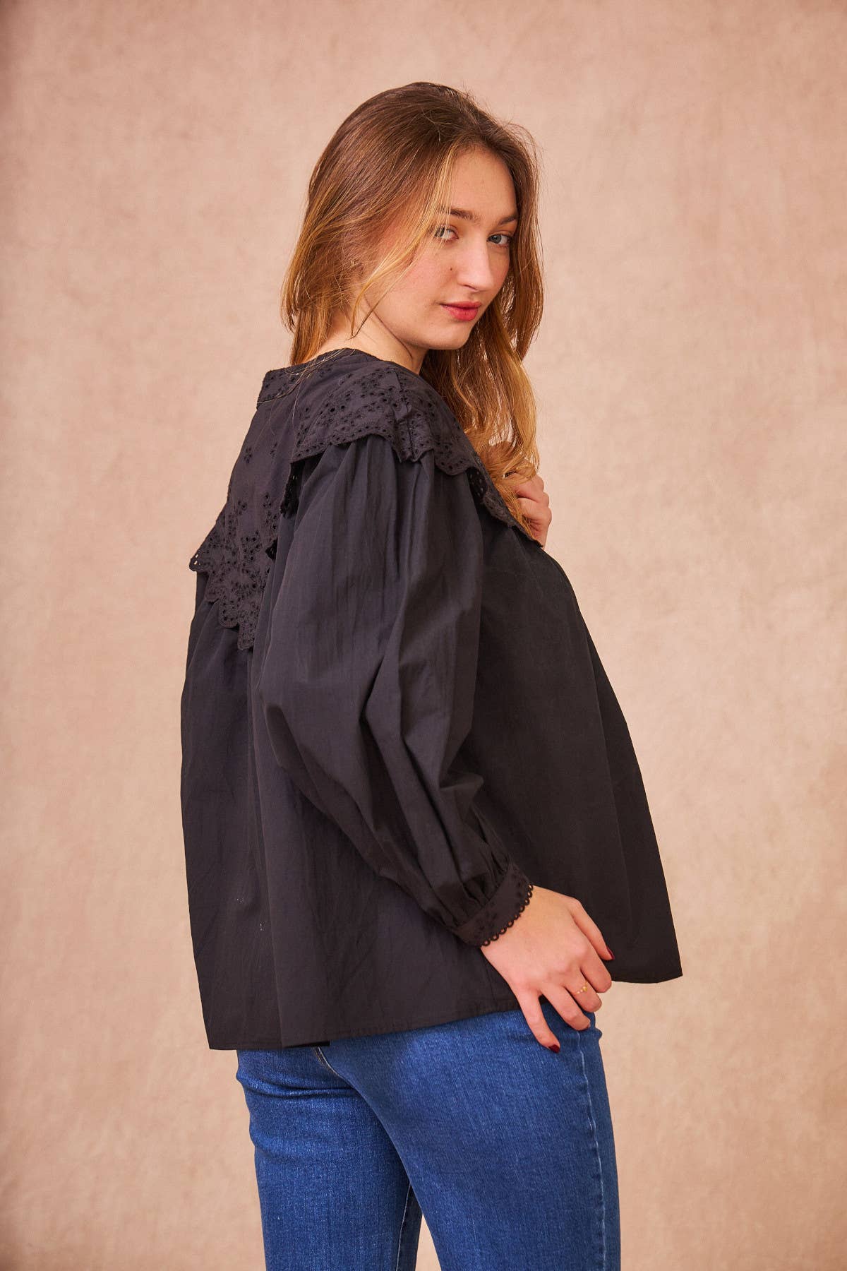 Calie Paris - Vendita all'ingrosso Camicetta - Donna - Blusa ALBERTINE in cotone popeline con ricamo2