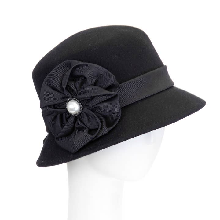 Sombrero cloche de mujer de fieltro de lana Bella con cinta de satén para venta al por mayor de Giovannio