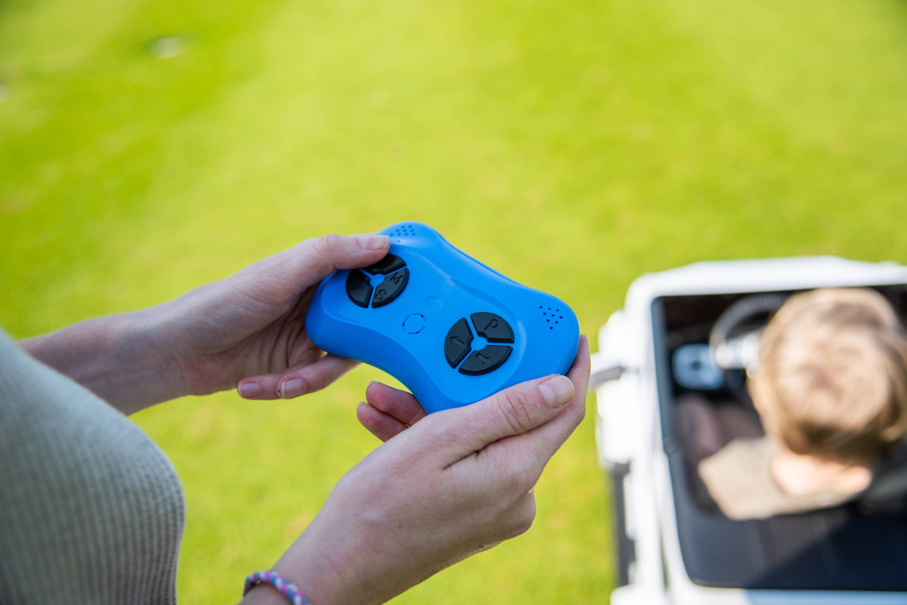 Freddo Toys - Vente Voiture/camion miniature – enfant - 24V 4x4 Mercedes G63 AMG 2 places Ride on Car7