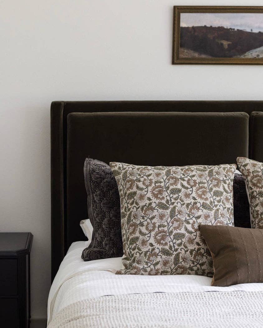 Linen & James - Vente Housse de coussin - Ethel | Housse de Coussin en Lin Naturel à Motif Floral Sage7