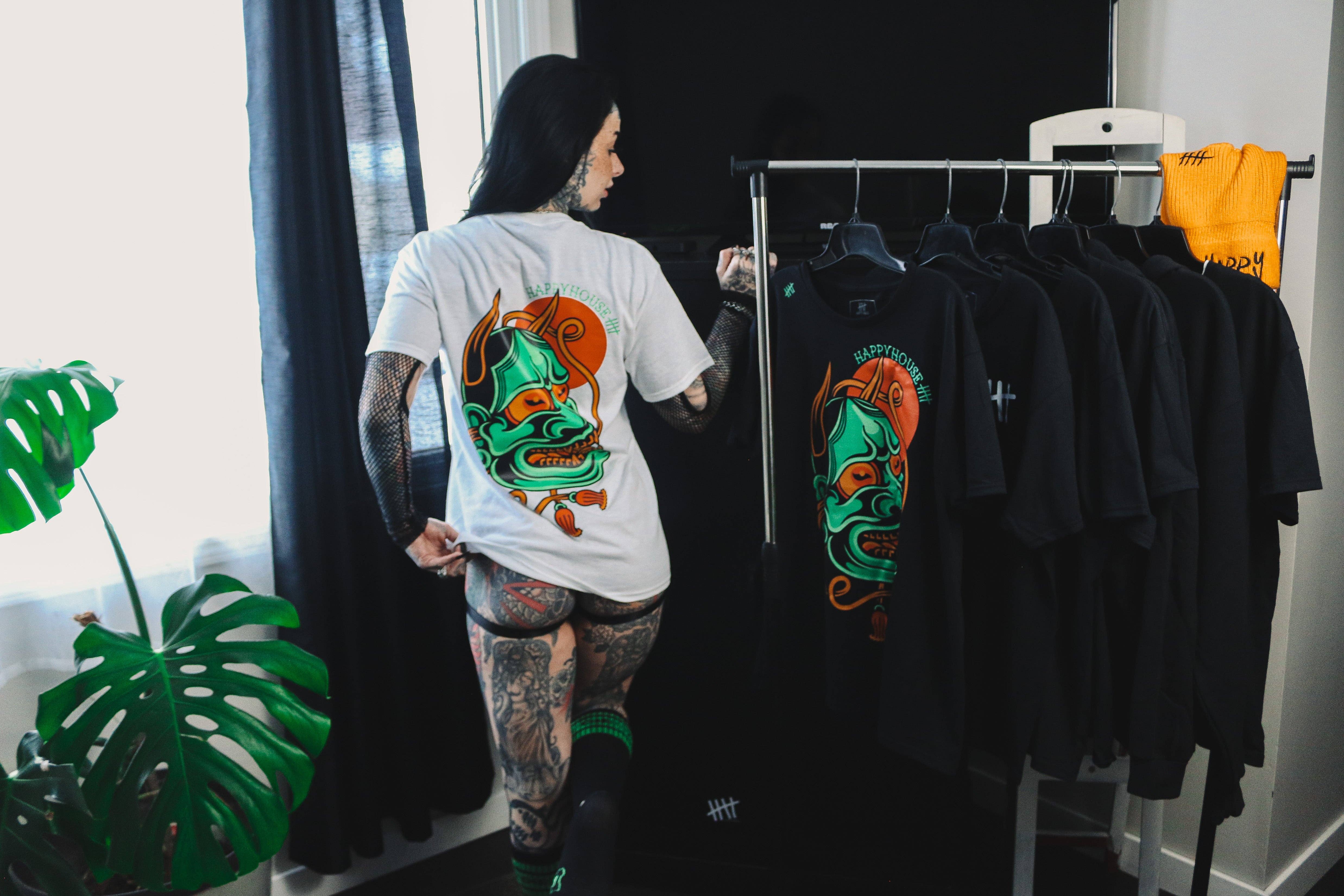 Happy H0use Apparel – wholesale Screen printed t-shirt – unisex – Hannya Mask3