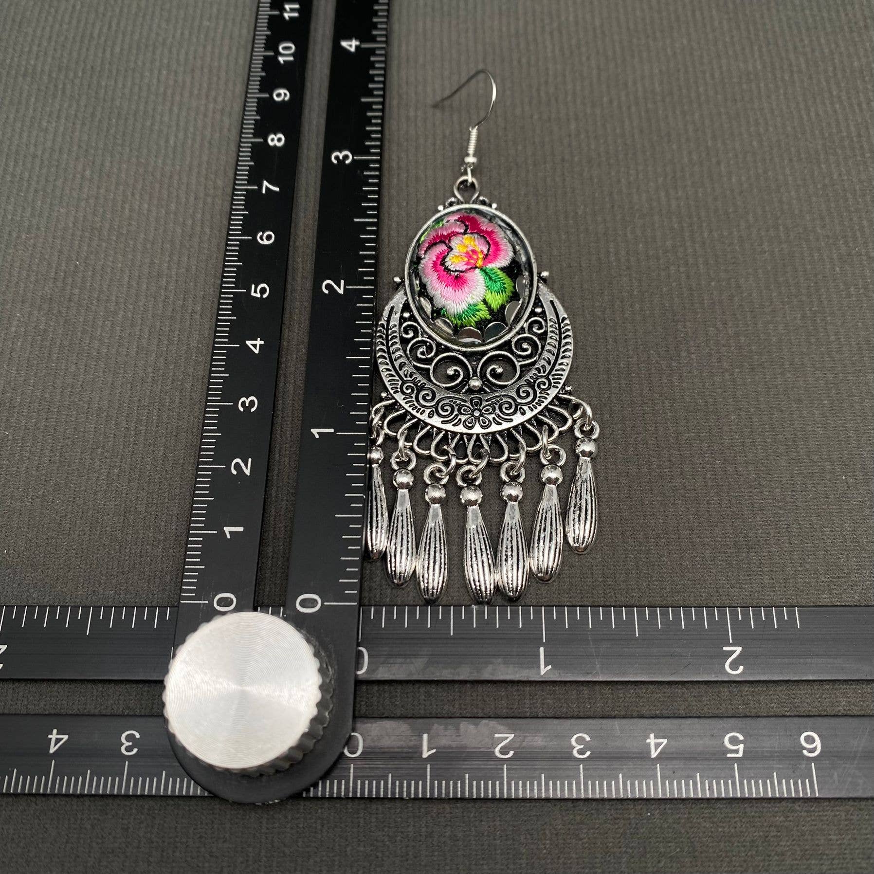 Mio Queena – wholesale Dangle earrings – Multi-style Vintage Woven Flower Pattern Ethnic Style Earrings37