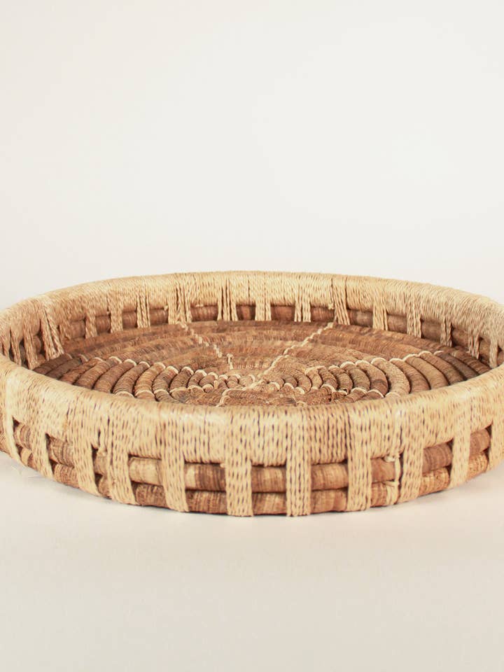 Bandeja Redonda de Abacá Real para venta al por mayor de 1Export Trade