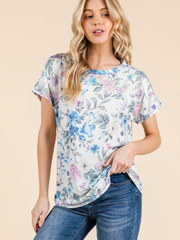 T-shirt imprimé floral Brise de Lavande pour la vente par BOMBOM