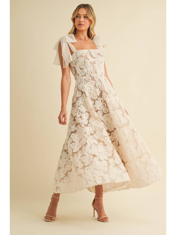 Klesis - Wholesale Dress - Women's - ID8989 3D TEXTURED LACE STRUCTURED A-LINE MIDI DRESS