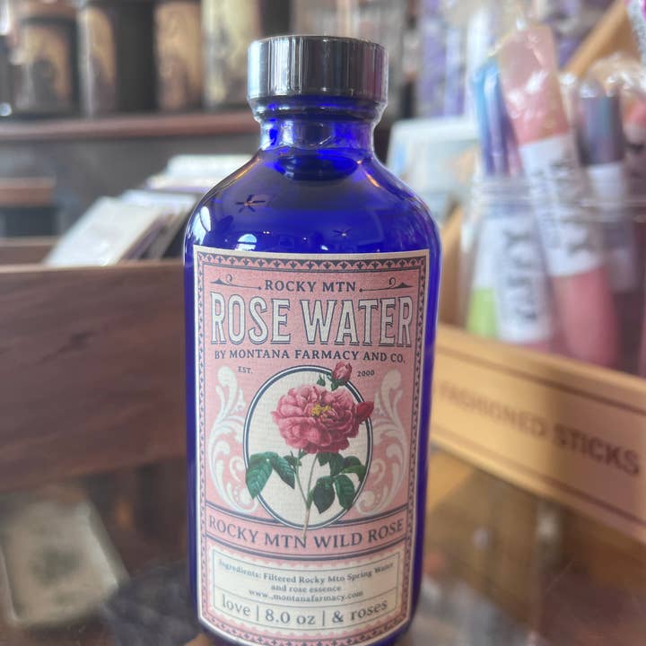 Style de magasin à l'ancienne Eau de rose Mtn Apothicaire vintage pour la vente par Montana Farmacy
