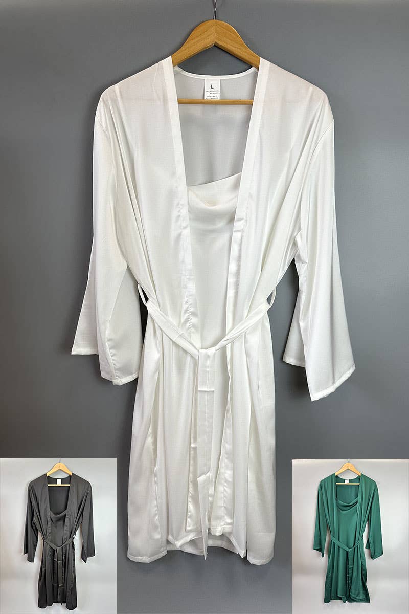 Assortito Set pigiama camicia da notte e accappatoio in seta imitazione in vendita all'ingrosso su Faire0