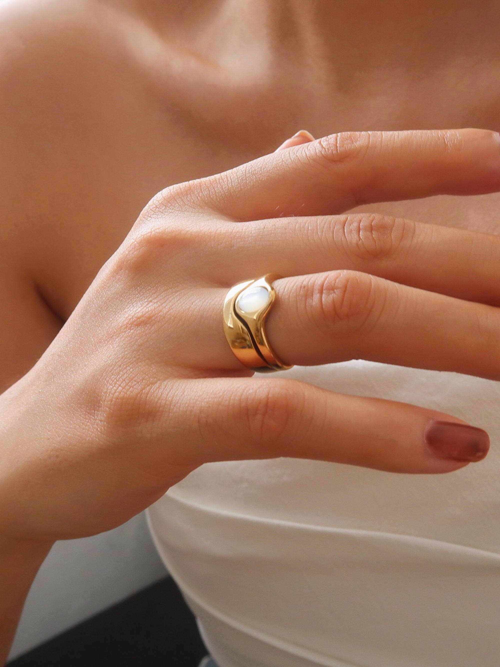 Flânerie by MAIQ - Wholesale Cocktail/Statement Ring - Alouette 18K Gold Non-Tarnish Stone Wave Ring5