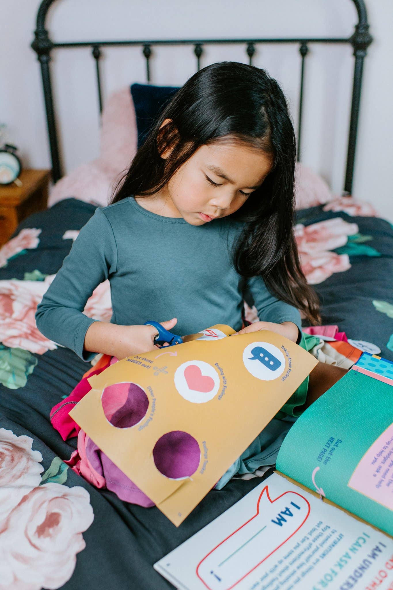 Bright Littles - Wholesale Early Reader Book (6-8) - Feelings Conversation Journal8