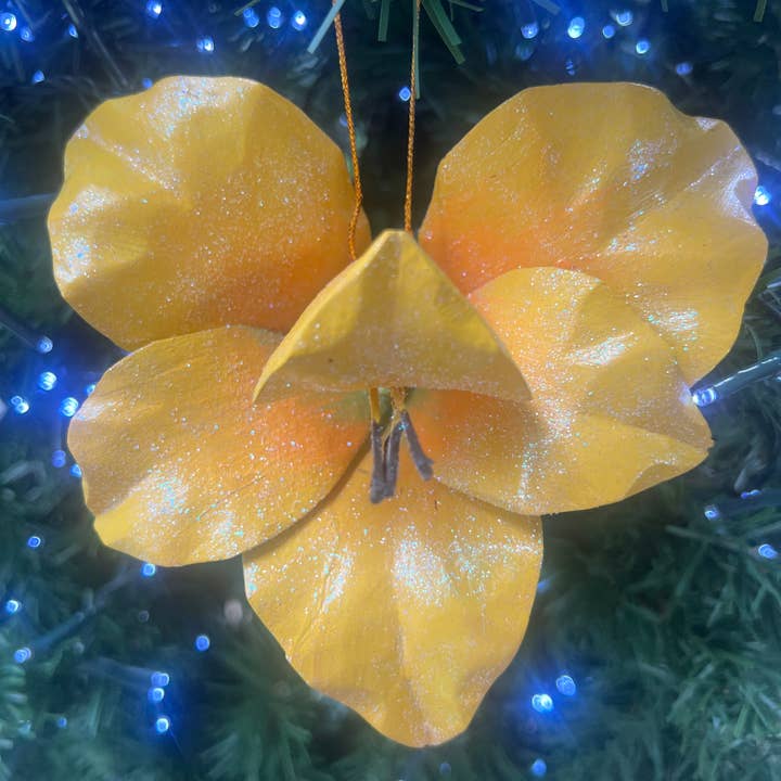 Gladiola gelbe Weihnachtsverzierung handgefertigt handgeschnitzt für den Großhandel von Erik & Mike