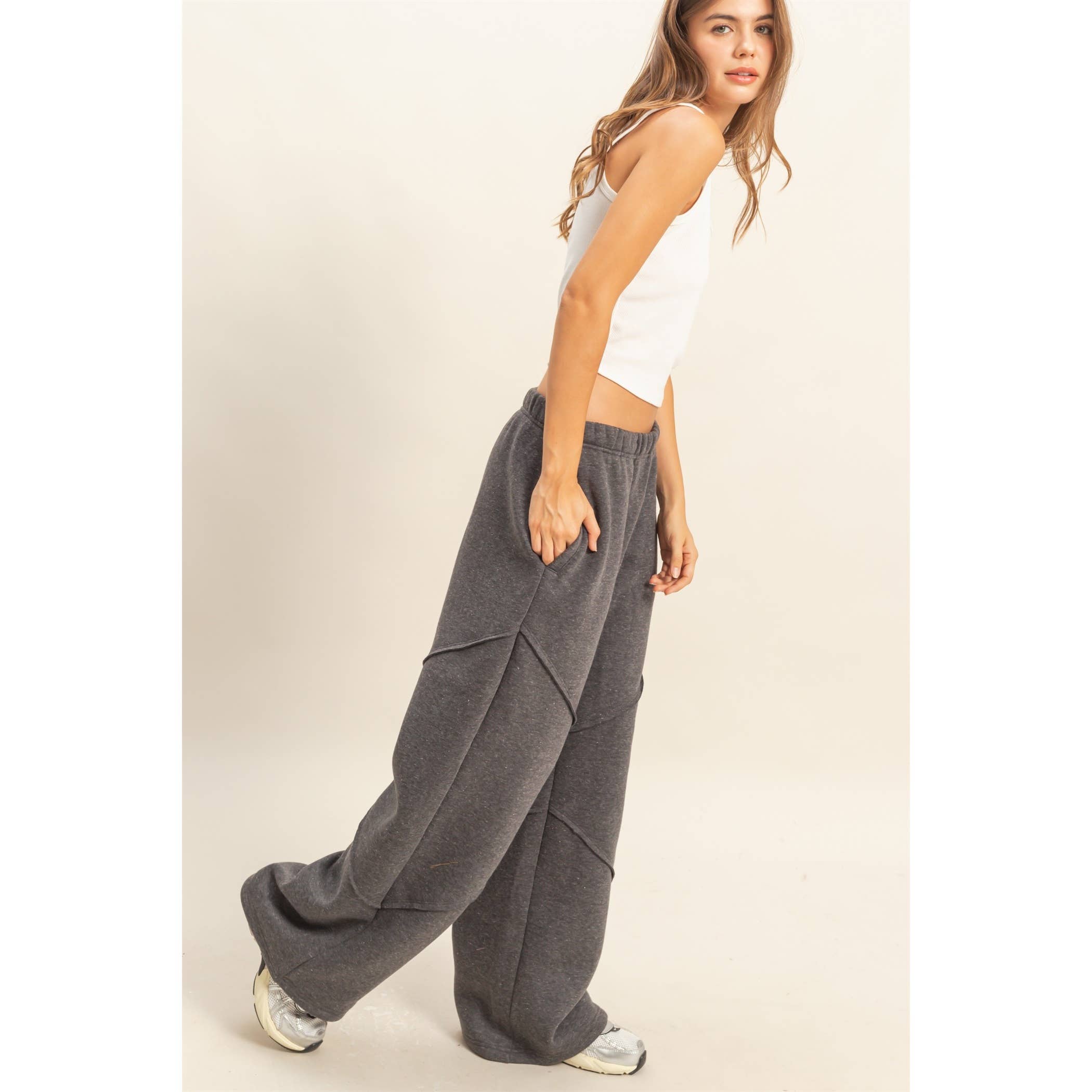 HYFVE - Wholesale Lounge Sweatpants/Joggers - Women's - Relaxed-Fit Jogger Pants With Pocket Detail22