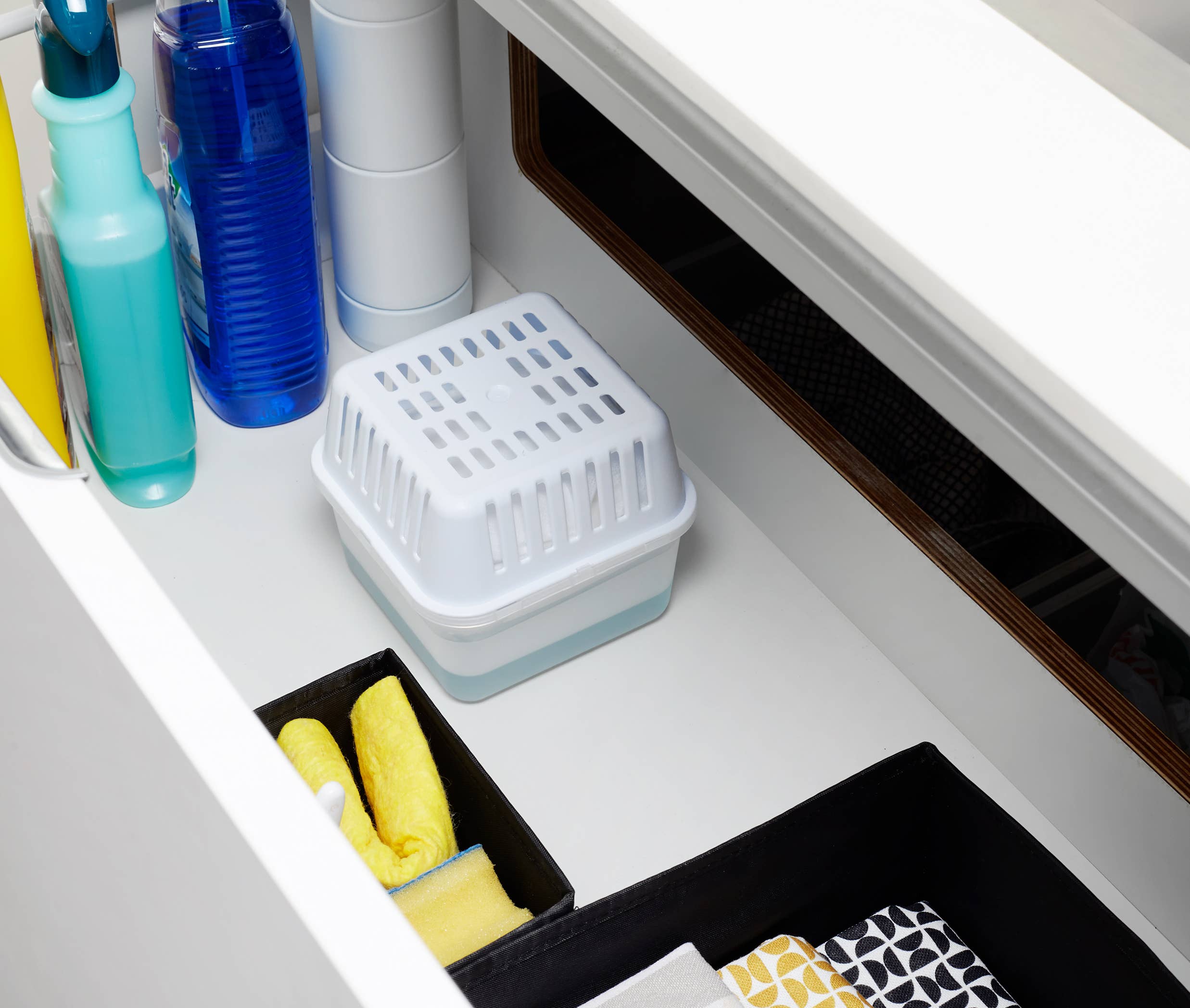 Humydry - Wholesale Air Humidifier - HUMYDRY® Moisture Absorber Compact 8.8oz. (Dehumidifier)9