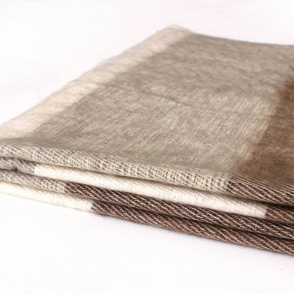 WeeSkins Holland - Wholesale Scarf - Women's - Pure Nepal Shawls & Wraps3