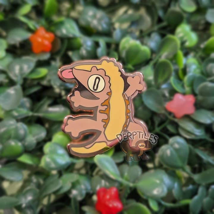 Derptiles - Wholesale Lapel Pin/Button - Crested Gecko Enamel Pin