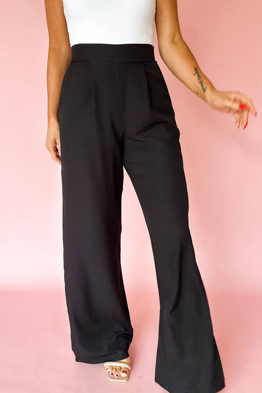 FULL TIME PURCHASE - Wholesale Pants - Women's - Pleated Pull On High Elastic Waist Loose Straight Pants1