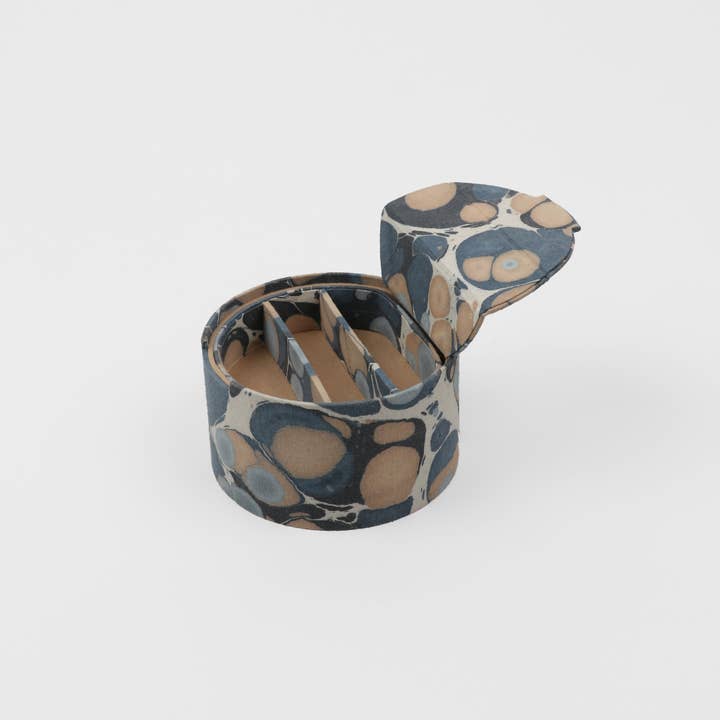 Craft Boat - Vendita all'ingrosso Organizer da scrivania - COFANETTO PORTAGIOIE ROTONDO MARMORIZZATO A MANO BLU CIOTTOLO1