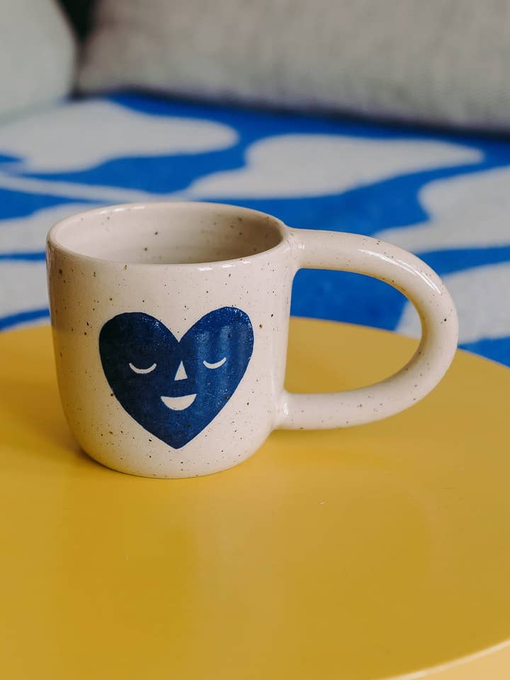 Grande Tazza | Cuore Sorridente per la vendita all'ingrosso da parte di In August Company