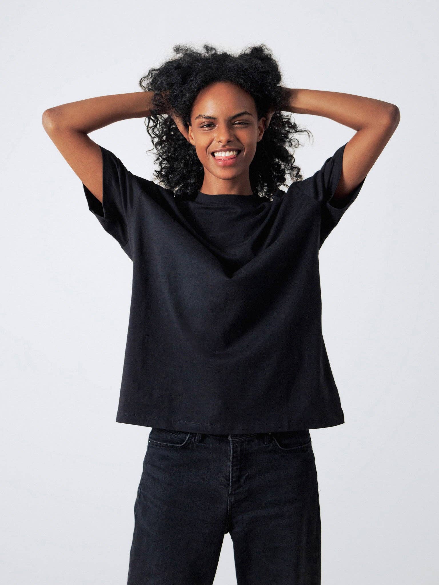 Honest Basics - Wholesale T-Shirt - Women's - Oversized T-shirt1