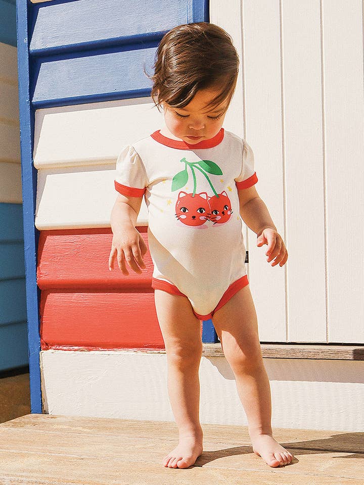 CHERRY CAT RUBY RINGER-BODYSUIT für den Großhandel von Rock Your Baby