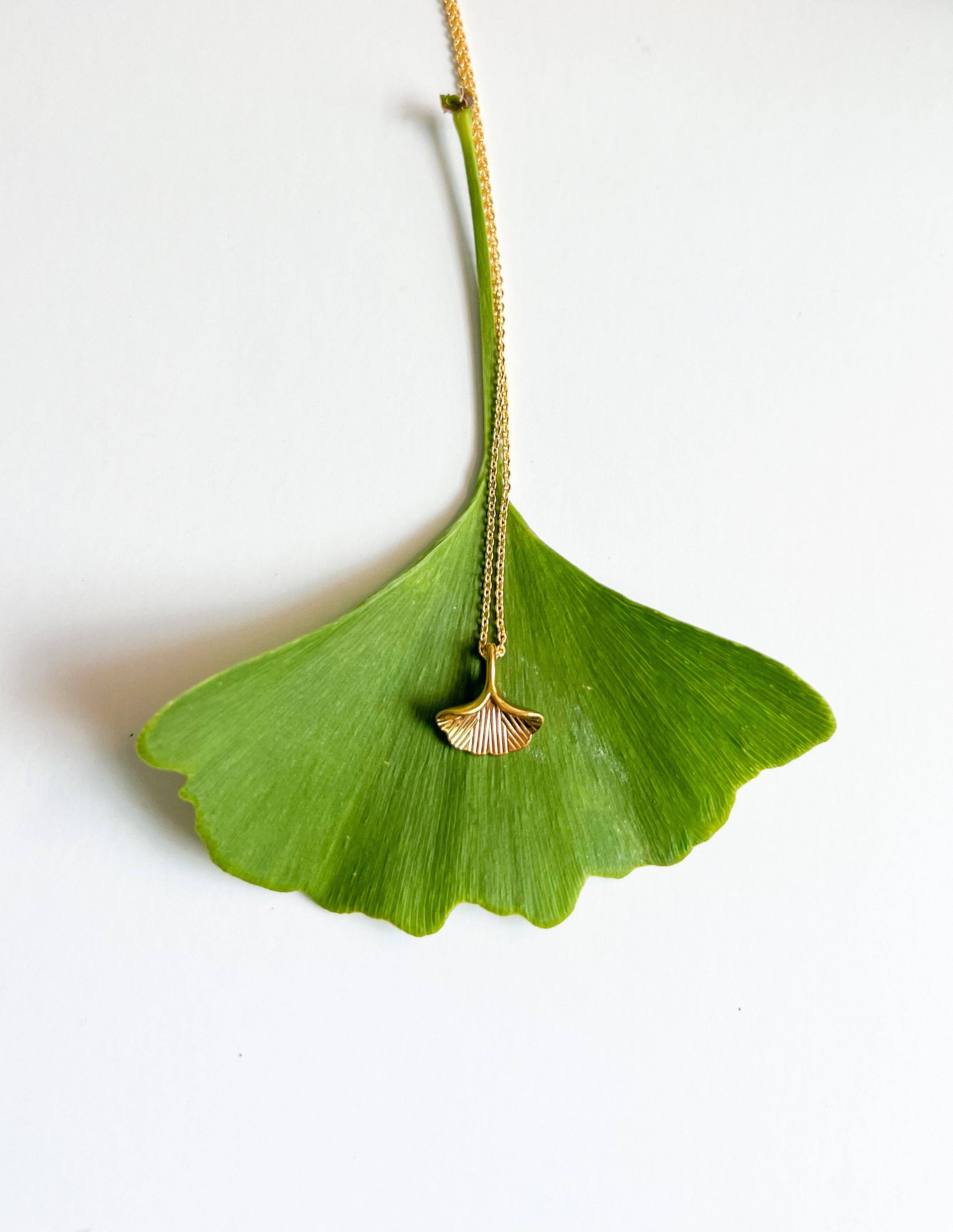 Natalie Clare Collections - Wholesale Pendant/Charm Necklace - Gold Ginkgo Leaf Necklace4