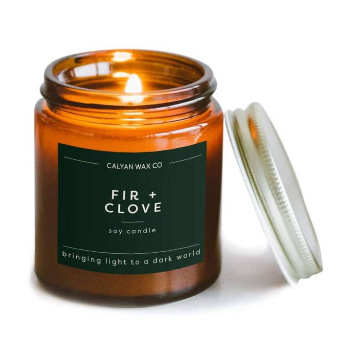 Sapin et clou de girofle - Mini bougie de soja en pot ambré pour la vente par Calyan Wax Co.