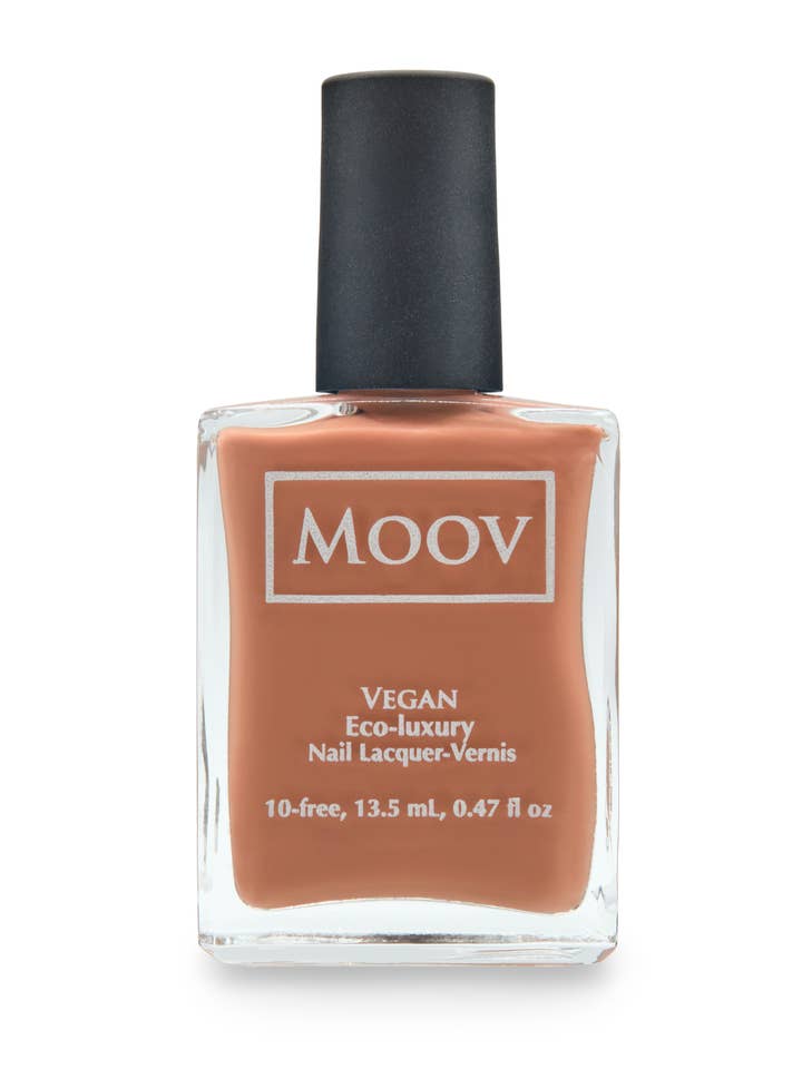 På det ene knæ for engroshandel hos Moov Beauty