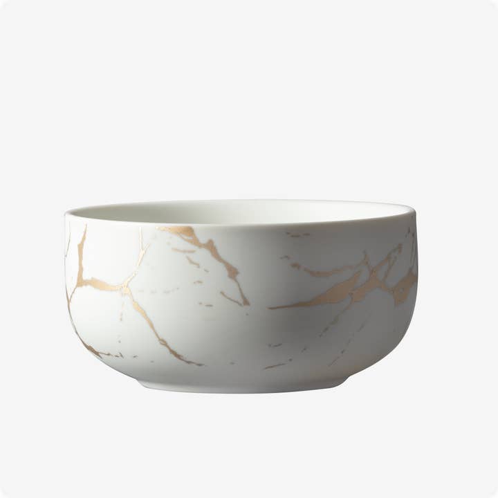 GINIRO matcha kom met gouden accenten voor wholesale door Matcha Magic