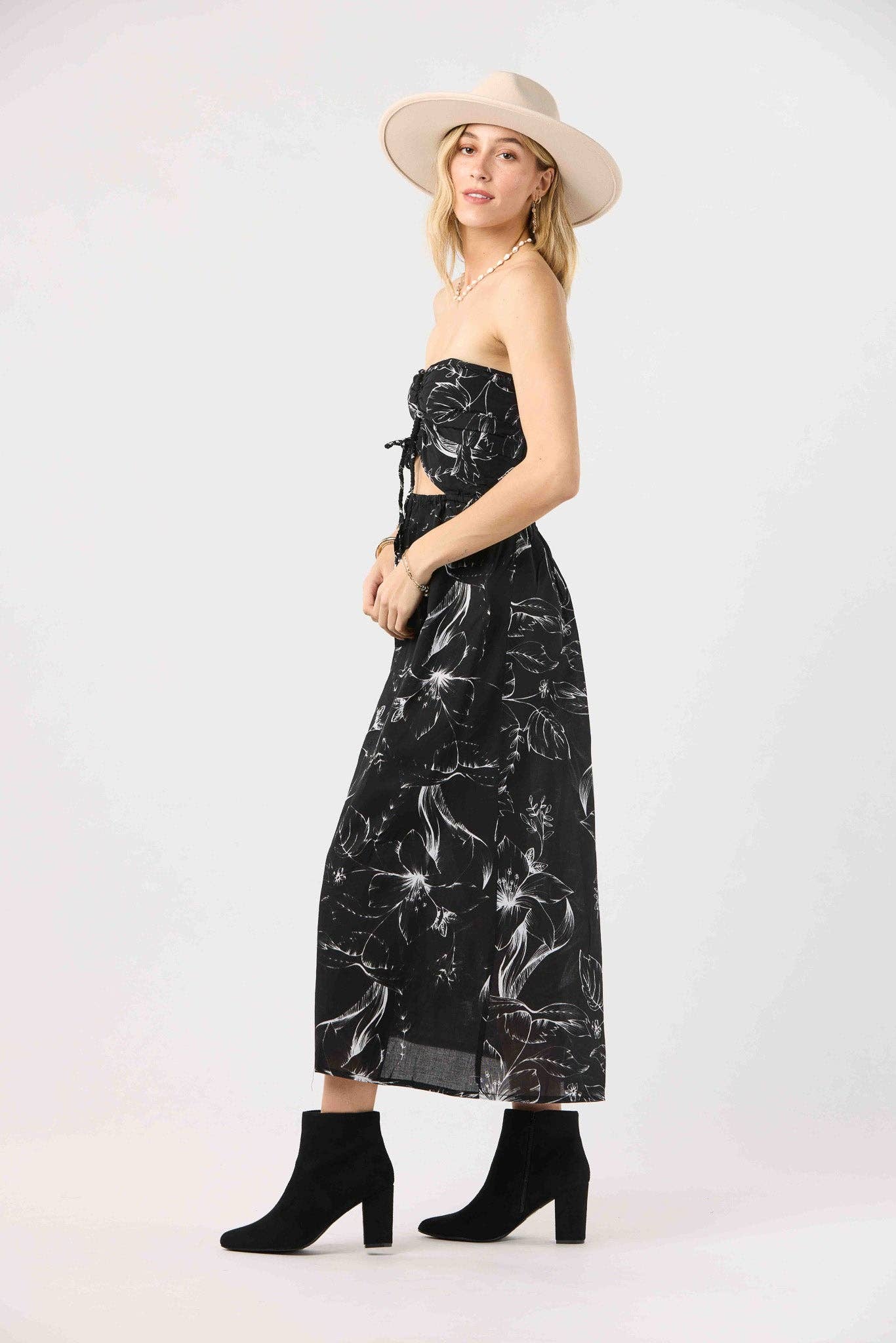 Hana Black Maui Maxi Dress for wholesale on Faire2