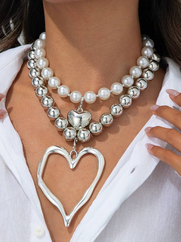 Ensemble de Colliers avec Perles Métalliques et Cœur pour la vente par Lyonlee