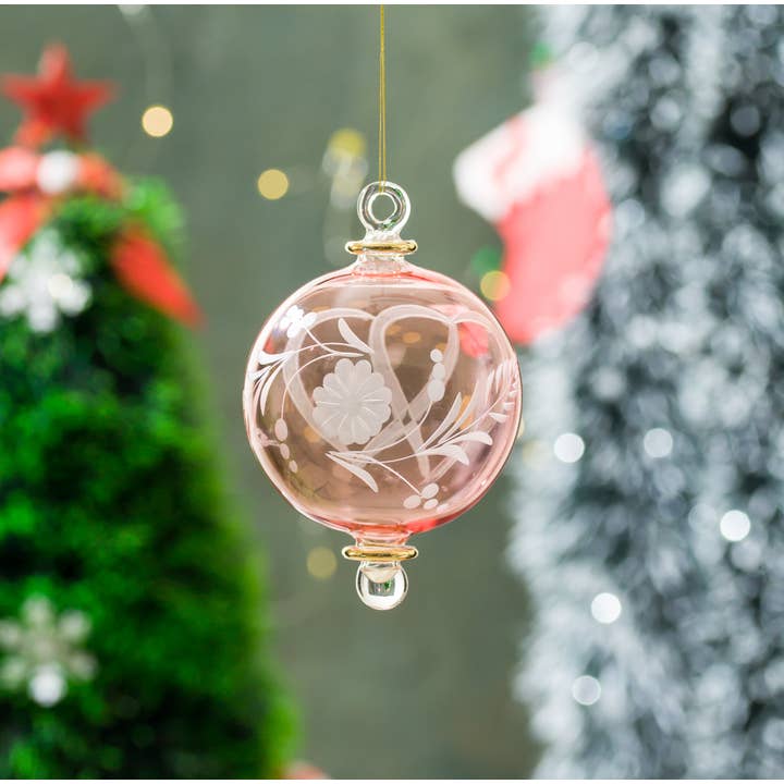 LesTroisPyramides - Wholesale Ornament - Blush Pink Christmas Ornaments for Christmas tree decoration