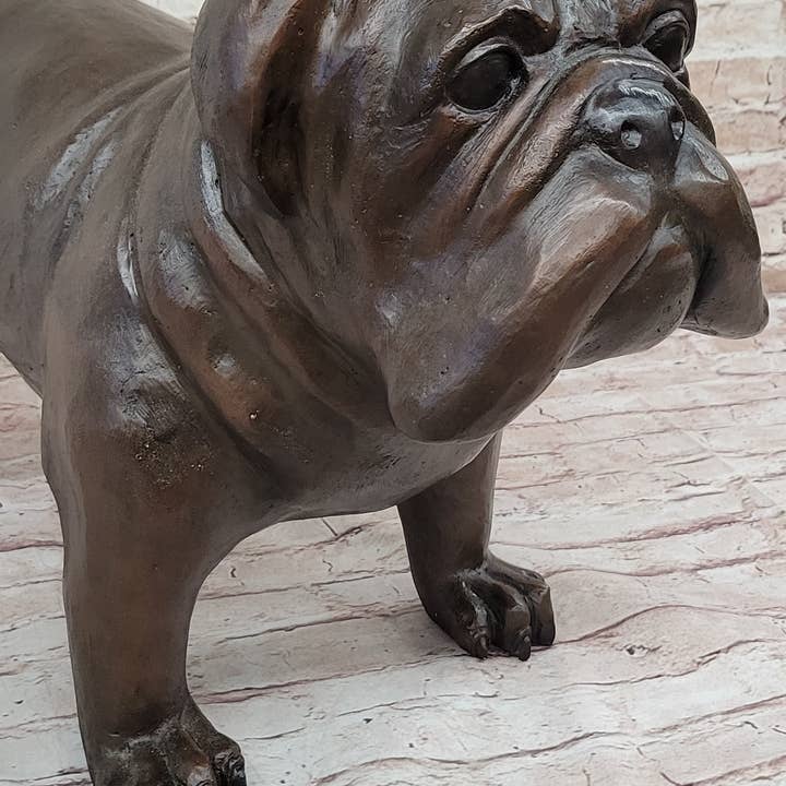 Bronzhaus - Venta al por mayor Escultura - Estatua de bronce de cachorro de bulldog inglés de tamaño natural 14 x 24 pulgadas