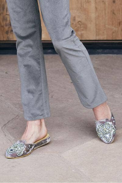 SAACHI - Wholesale Mules - Women's - Velvet Beaded Embellished Mule1