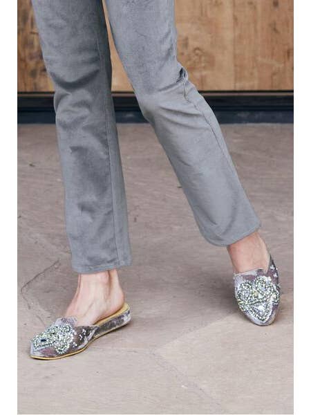 SAACHI - Wholesale Mules - Women's - Velvet Beaded Embellished Mule1