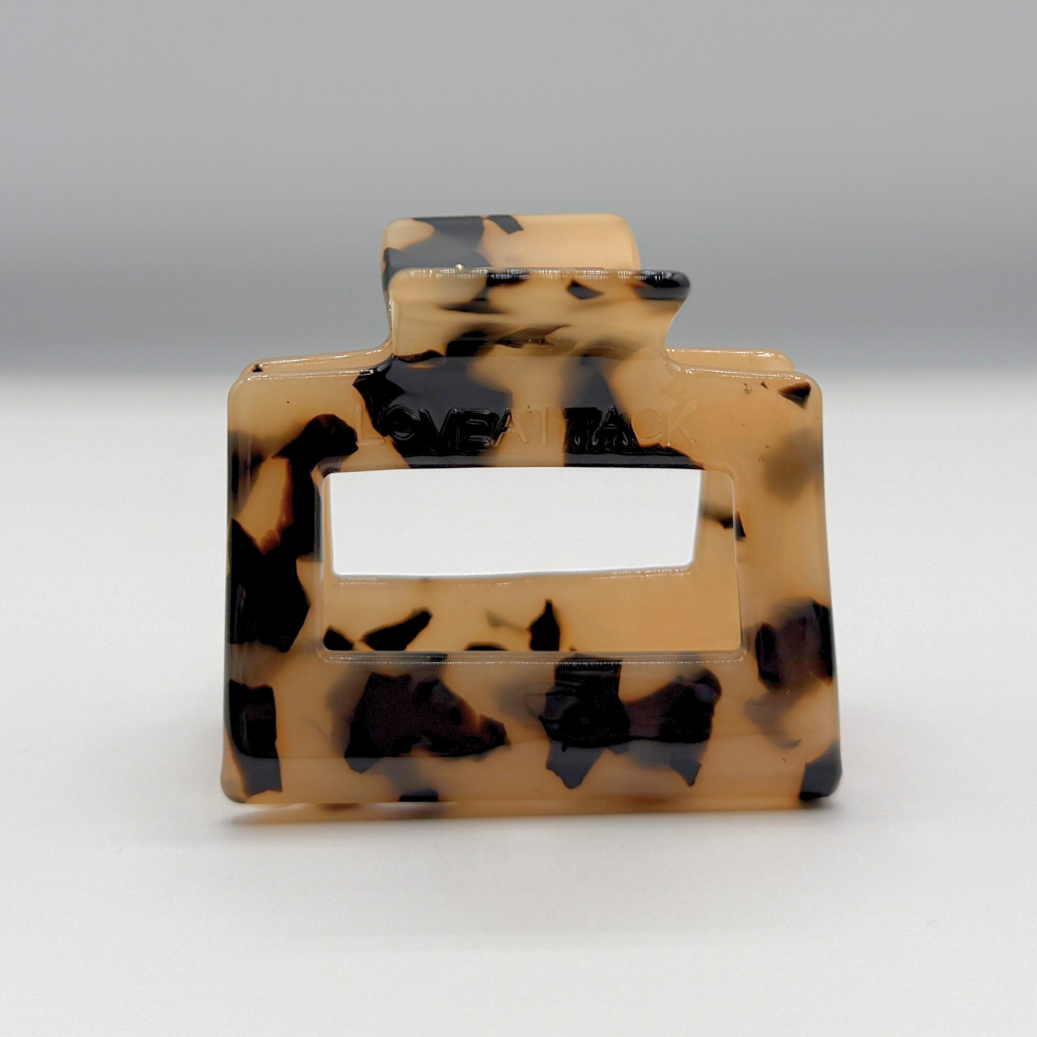 Love Attack - Wholesale Hair Clip - Women's - Raya Cellulose Acetate Hair Claw Clips47