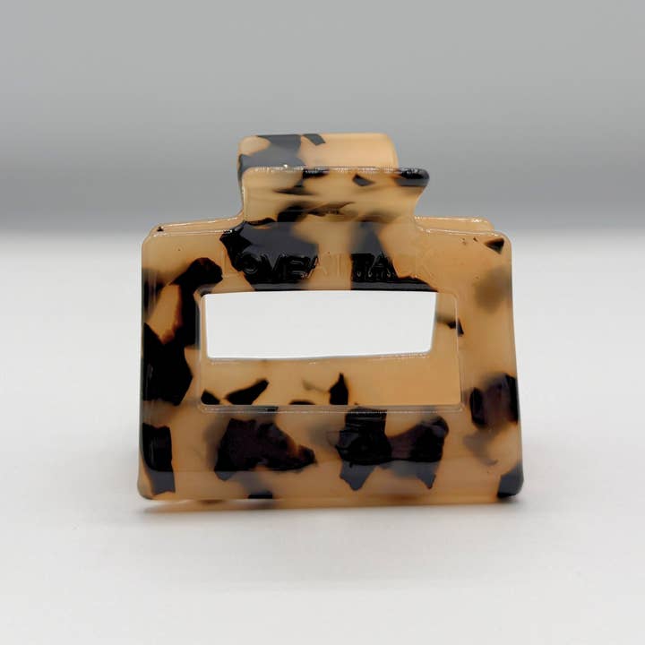 Love Attack - Wholesale Hair Clip - Women's - Raya Cellulose Acetate Hair Claw Clips47