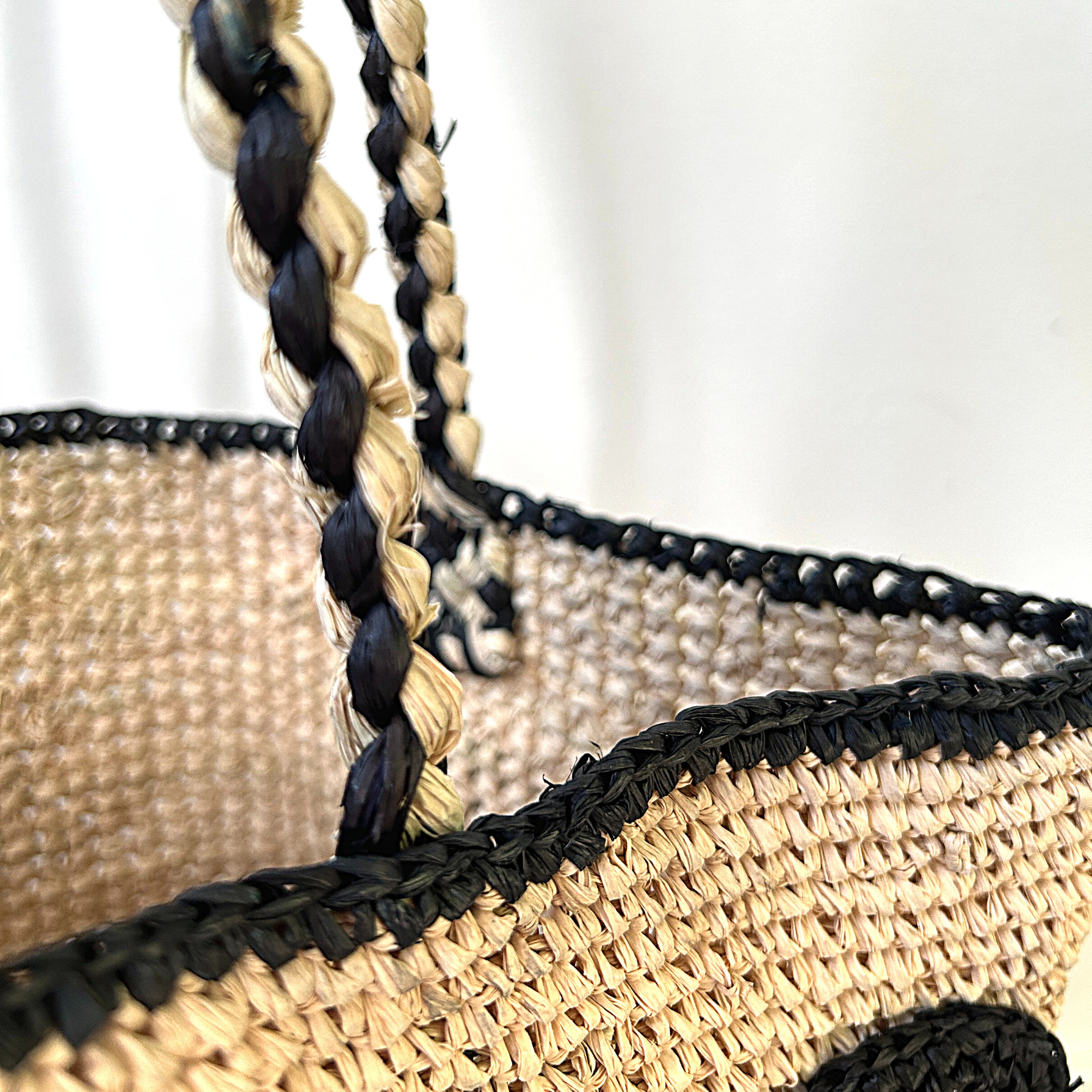 ZanatanyConcepts - Wholesale Beach Bag - Biscotty- Black  Raffia Straw Tote bag3