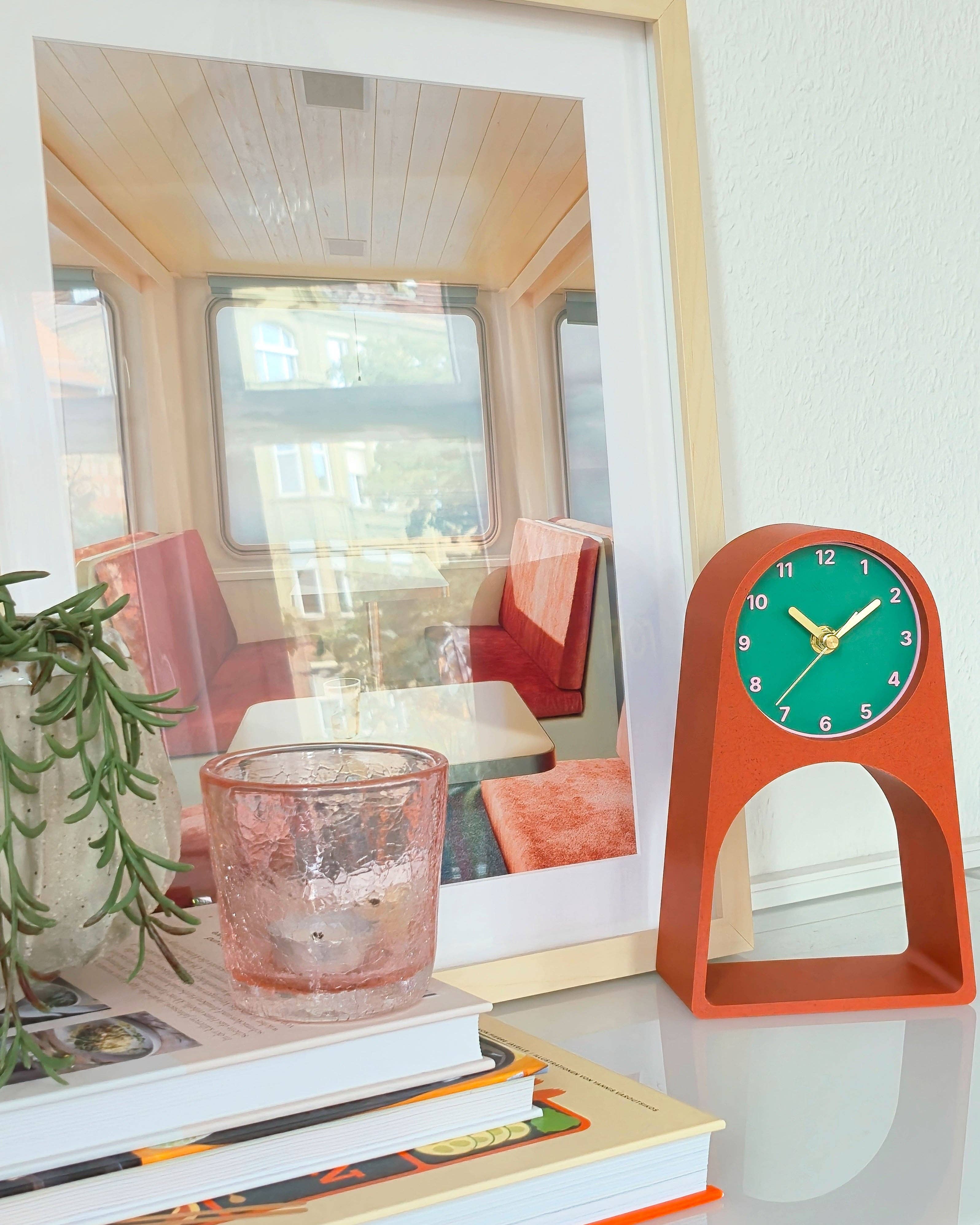 roki Design - Wholesale Desk Clock - LEIF Table Clock - "TERRI"1