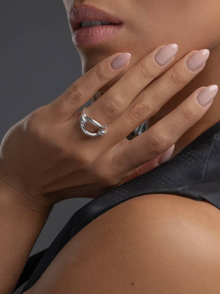 Anello Pandora per la vendita all'ingrosso da parte di Persephone jewelry