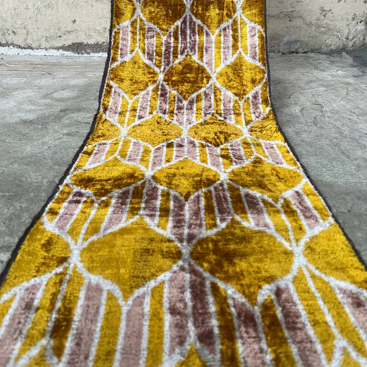 Ikat Atelier - Wholesale Fabric - ikat fabric, silk velvet fabric, uzbek handwoven fabric1