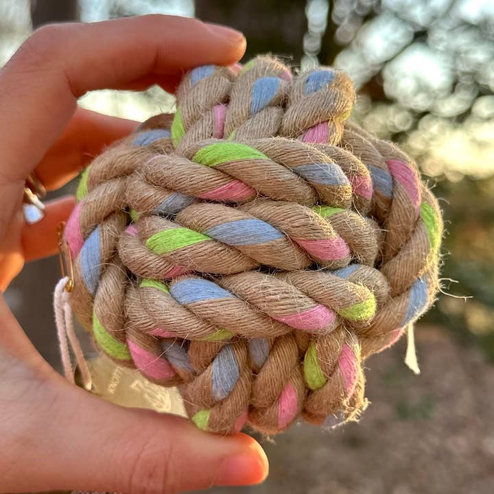 Bola de Nós de Cânhamo Arco-Íris | Cânhamo Natural | Algodão Reciclado | Ecológico por atacado de Monli Handcrafted Pet Toys
