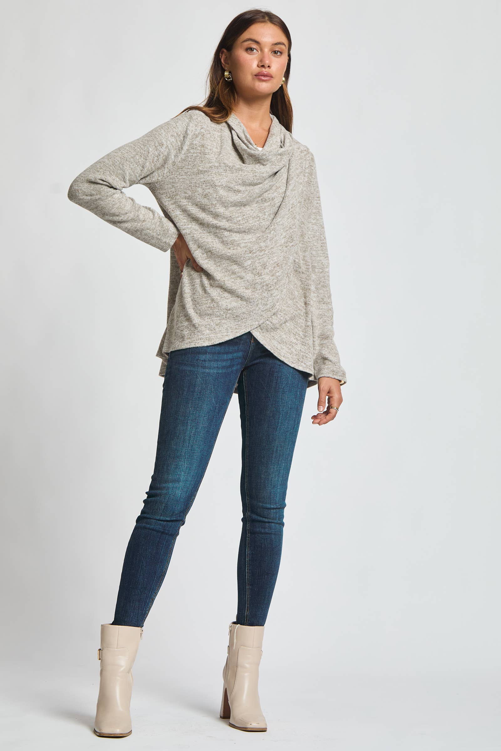 Dear Scarlett – wholesale Kofta - Dam – 2-i-1 Mjuk Tröja/Kofta med Flera Användningsområden21