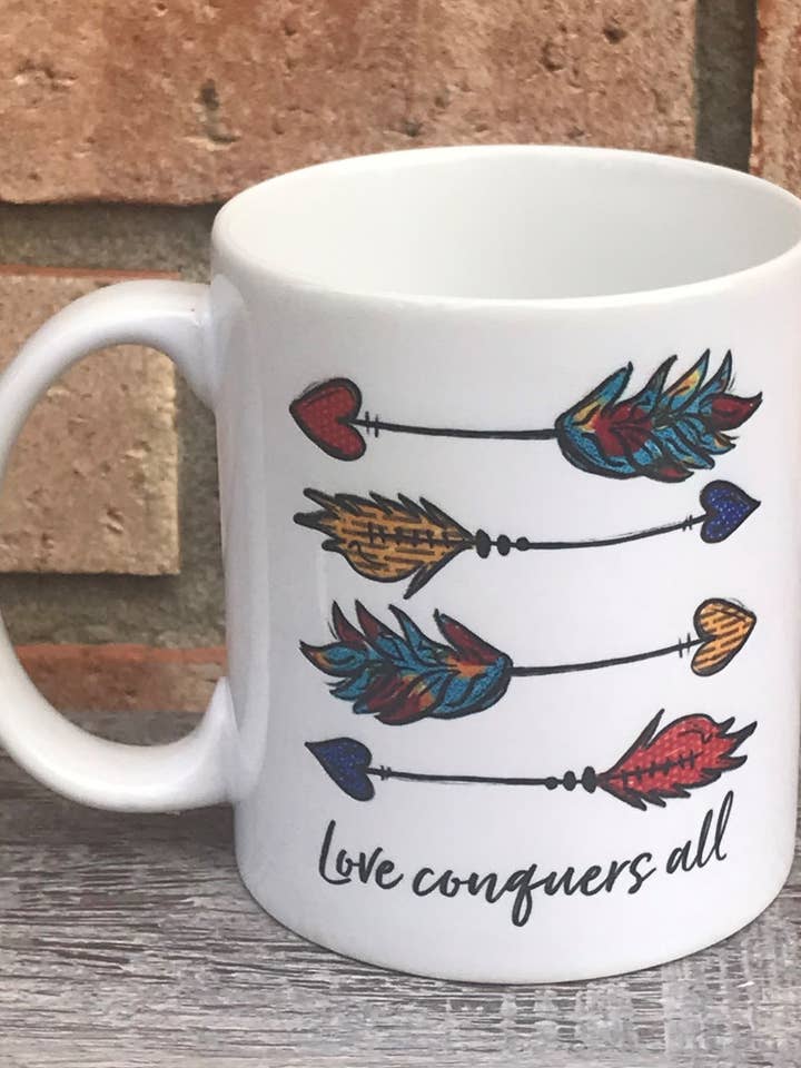 Caneca de amor conquista todas as flechas por atacado de Andi’s Shoppe