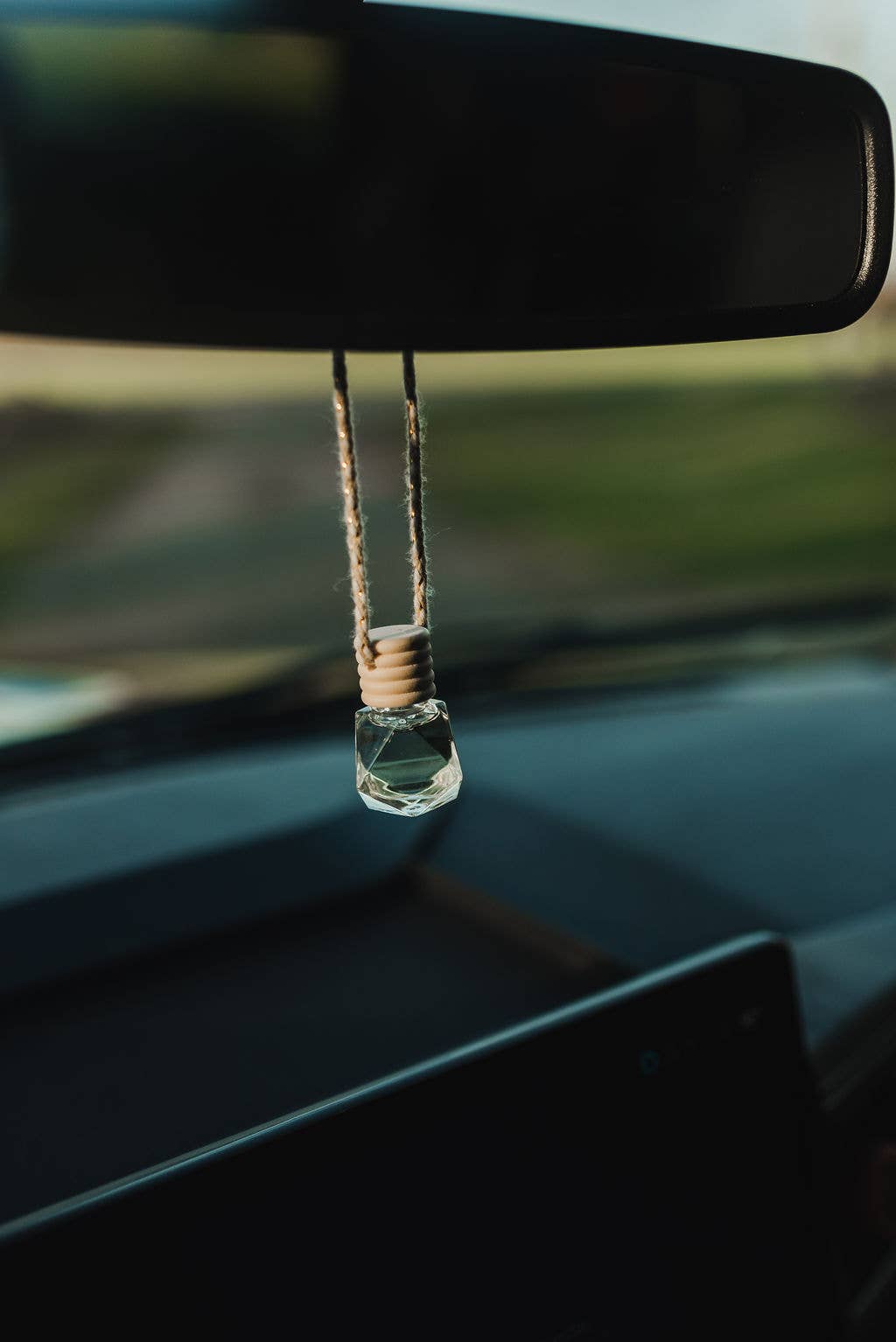 Prenti - Luxury, Non-Toxic Home Fragrance - Wholesale Car Freshener - Unisex - Diamond Shape Hanging Car Diffuser - Variety of Scents5