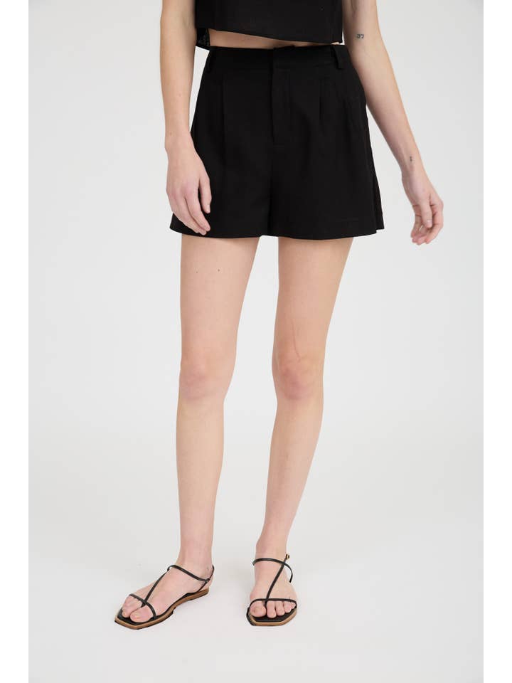 The Workshop Studio - Wholesale Shorts - Women's - HIGH WAIST FRONT PLEAT SHORTS