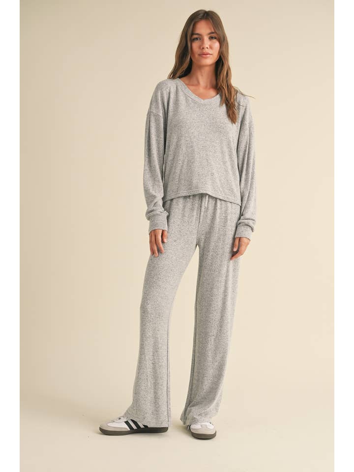 KIMBERLY C - Wholesale Knit Top - Women's - Brushed Hacci Long Sleeve V Neck Top22