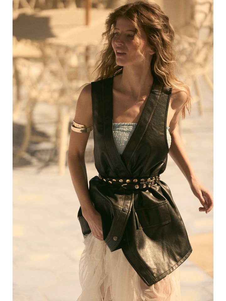 Promesa USA - Wholesale Outerwear Vest - Women's - Faux Leather Snap-Front Vest9