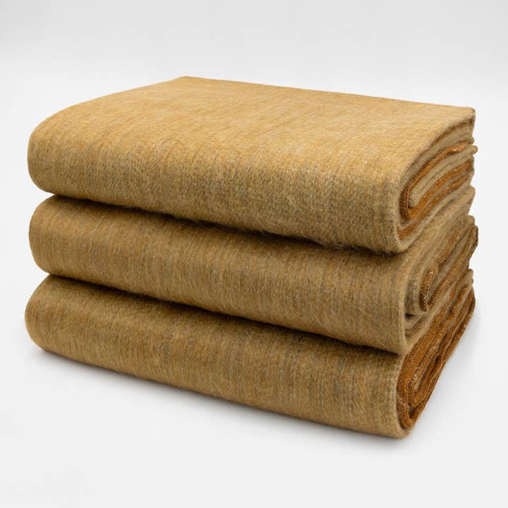 ECUALAMA - Wholesale Throw blanket - Chilintomo - Double Density Baby Alpaca Wool Throw Blanket / Sofa Cover - Queen 94 x 65 - camel gold7