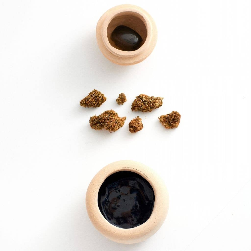 MAMASELVAE - Wholesale Jar - CLAY POT FOR HAND-MADE MEDICINAL PLANTS1