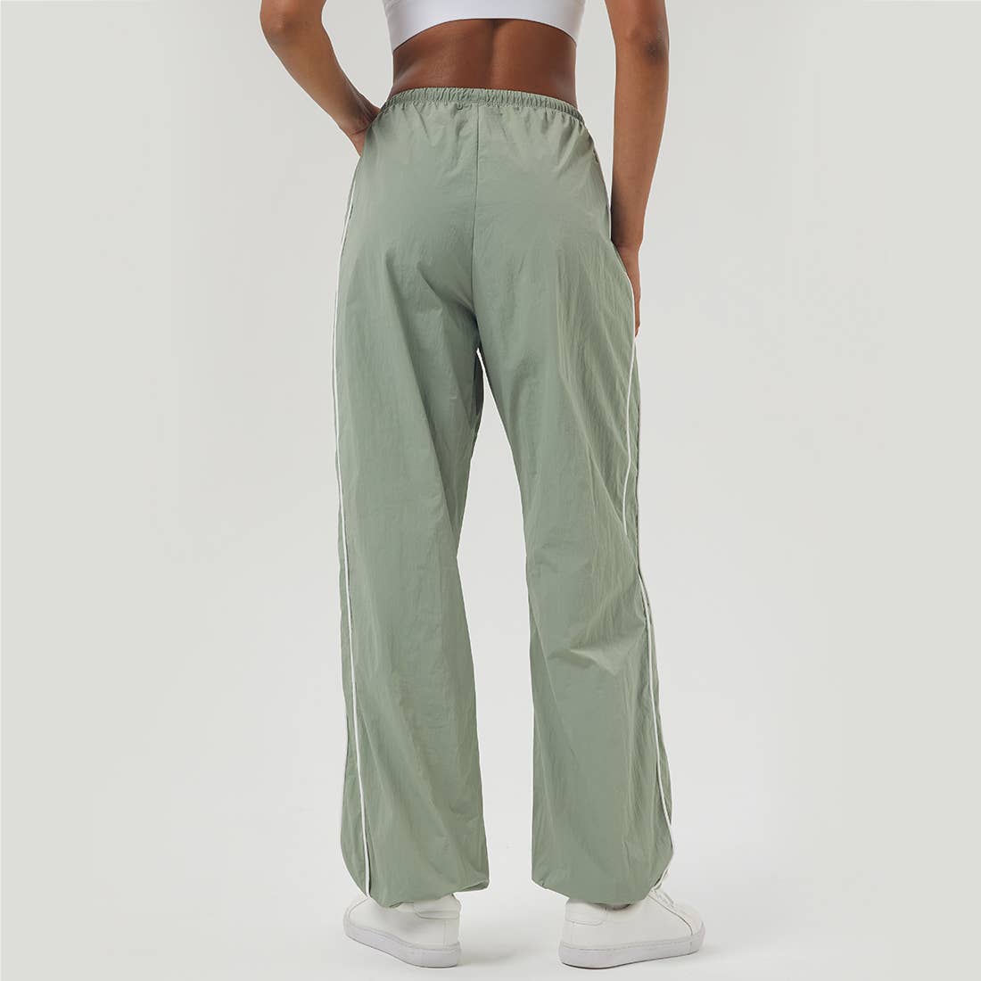 Sodalemon - Vendita all'ingrosso Pantaloni sportivi - Donna - Pantaloni sportivi da donna con coulisse e tasche a blocchi di colore11