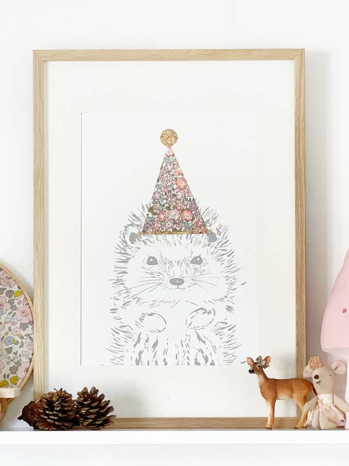 Hedgehog Nursery Print - gemaakt met Liberty-stof voor wholesale door The Charming Press